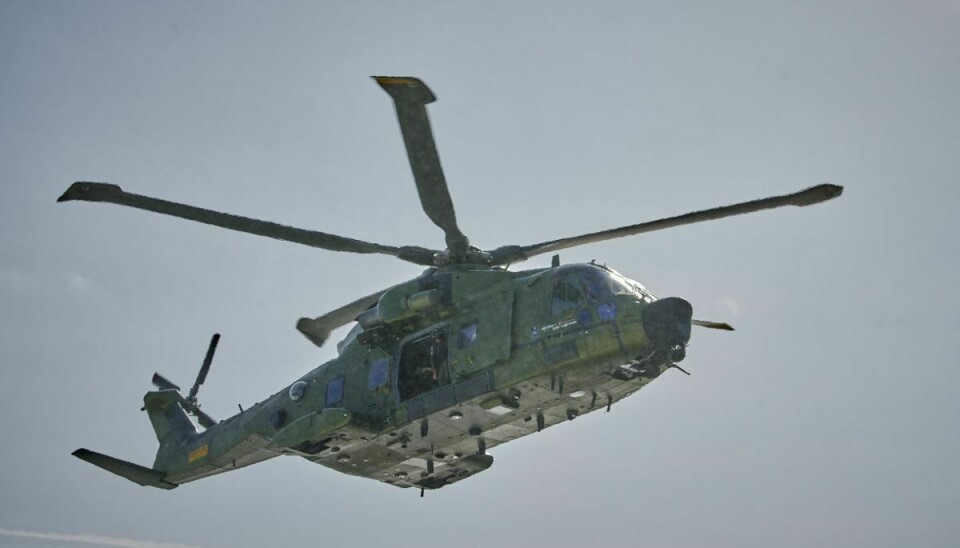 En af forsvarets Merlin EH 101 helikopter er i luften nord for Nørre Vorupør.