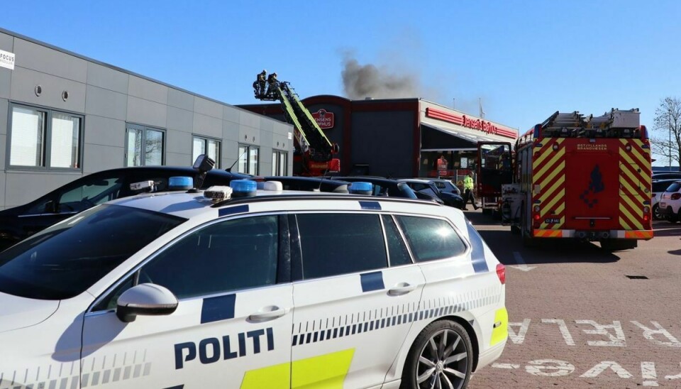Det brænder i Jensens Bøfhus.