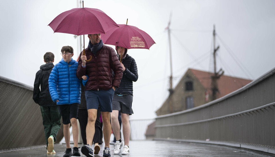 Mandagen starter med høje temperaturer, men regn og blæst er på vej indover Danmark, lyder det fra DMI. (Arkivfoto). Mandagen starter med høje temperaturer, men regn og blæst er på vej indover Danmark, lyder det fra DMI. (Arkivfoto).
