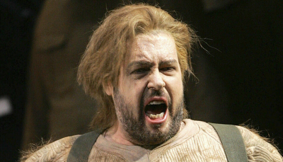 Den amerikanske stjerne-tenor Stephen Gould er tirsdag død som følge af kræft i galdegangen. Han blev 61 år gammel.