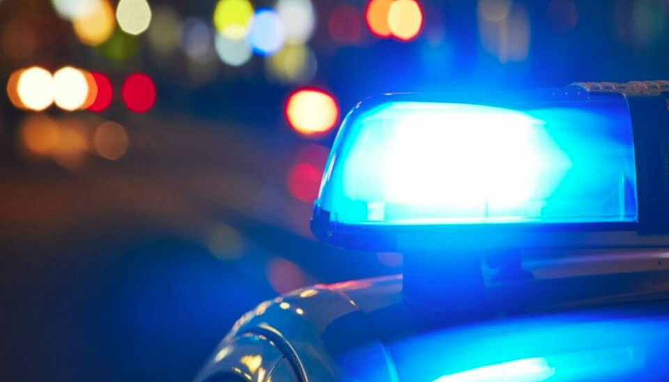 Lastbil spærrer motorvej