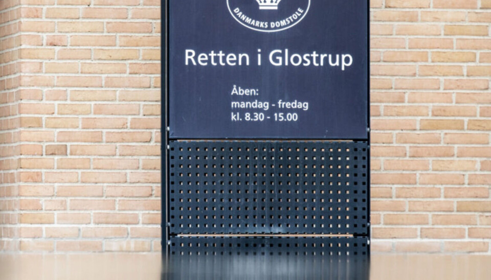 Den kvindelige læge modtog dommen.