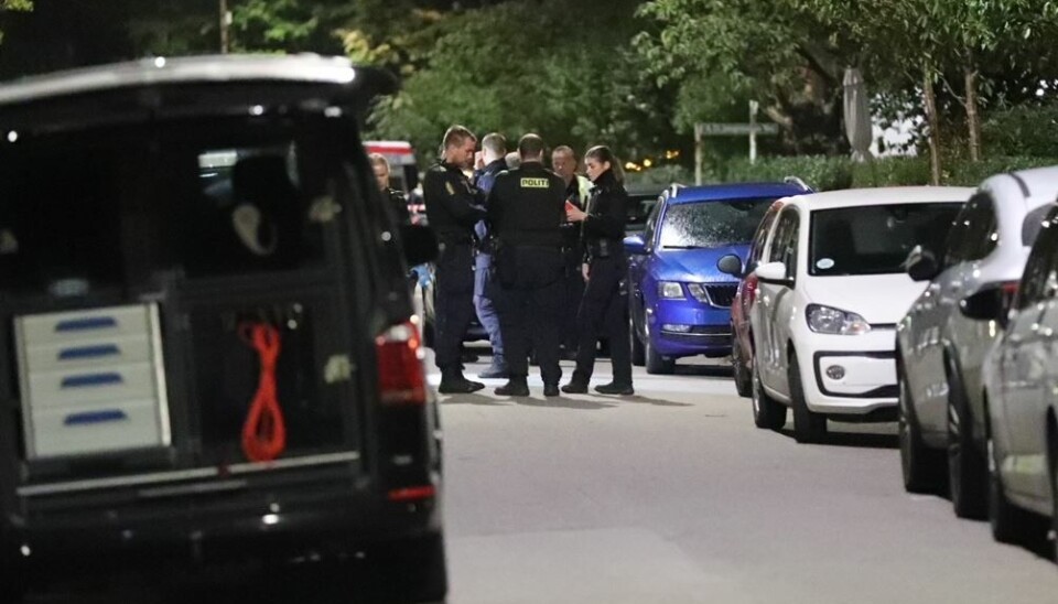 Politiet var massivt til stede fra tirsdag aften klokken 22.44.