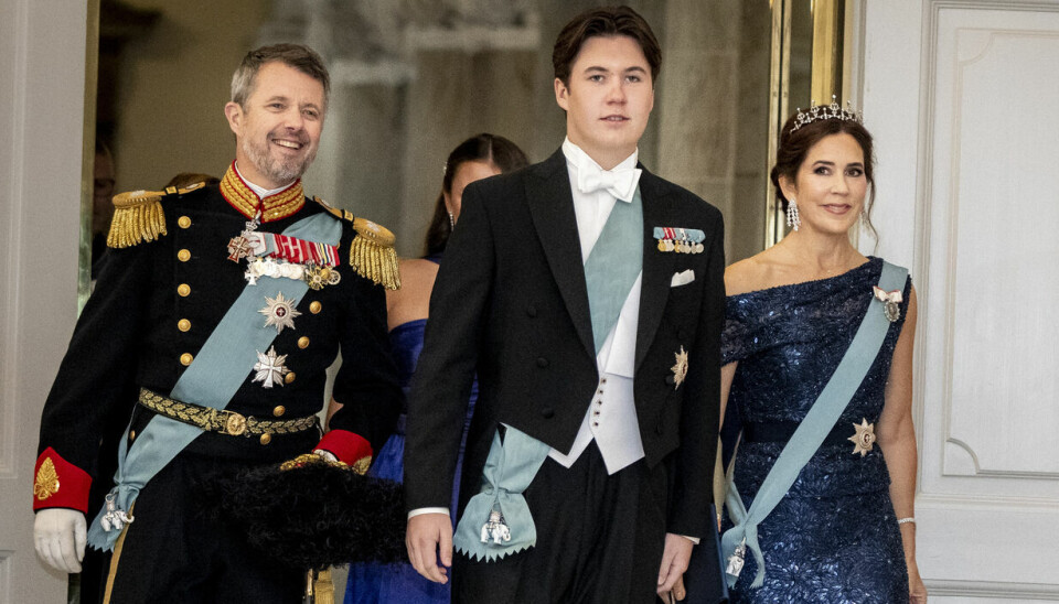 Kronprins Frederik, prins Christian og kronprinsesse Mary ankommer til prins Christians 18 års fødselsdag på Christiansborg Slot.