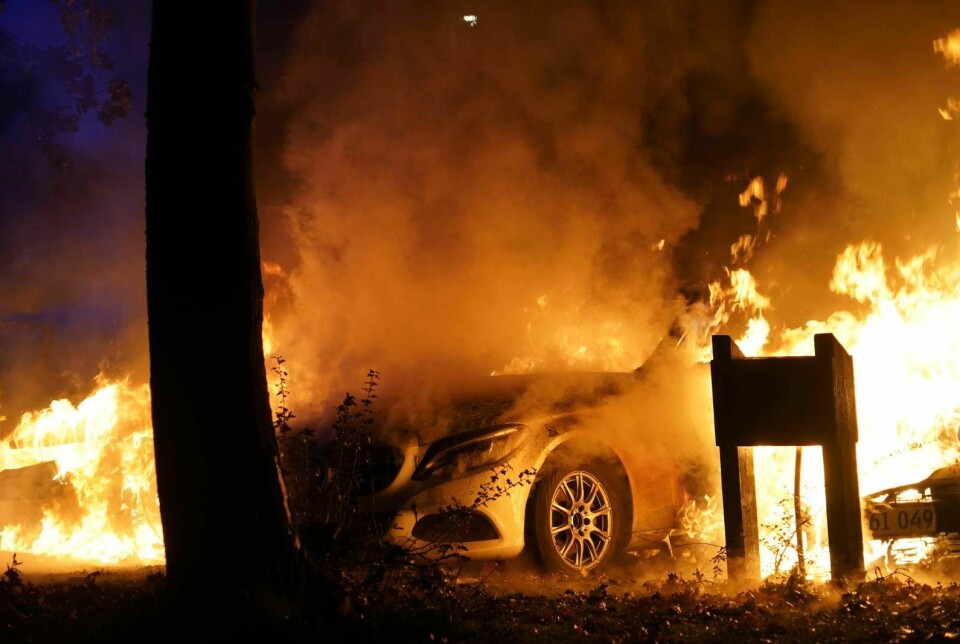 De fire biler brændte natten til lørdag på Tjelevej i Risskov ved Aarhus.