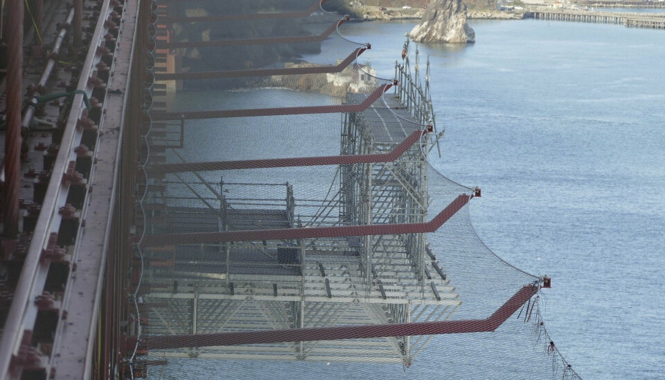 Installationen af et stålnet på The Golden Gate Bridge i San Francisco har kostet omkring 217 millioner dollar. (Arkivfoto).