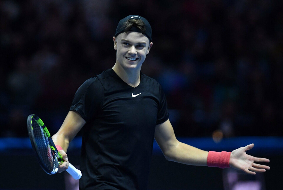 Holger Rune spillede en stor kamp mod Novak Djokovic, men tabte med 6-7, 7-6, 3-6.