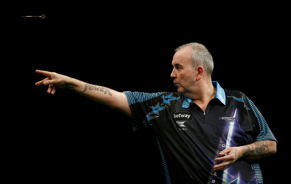 Phil Taylor har besluttet at indstille en imponerede dart-karriere i 2024. Phil Taylor har besluttet at indstille en imponerede dart-karriere i 2024.