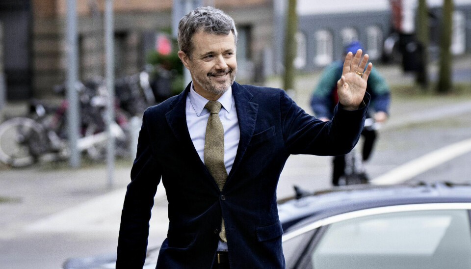 Kronprins Frederik ankommer til klima arrangementet i Aalborg i 'Krone 8'.