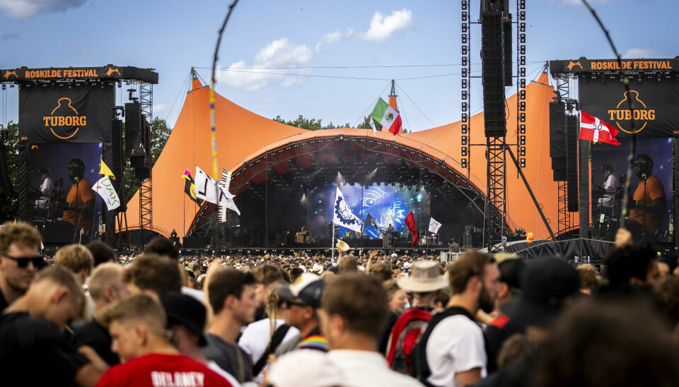 Den nuværende Orange Scene på Roskilde Festival, som har været benyttet siden 2001, er slidt op og skal skiftes ud. (Arkivfoto).