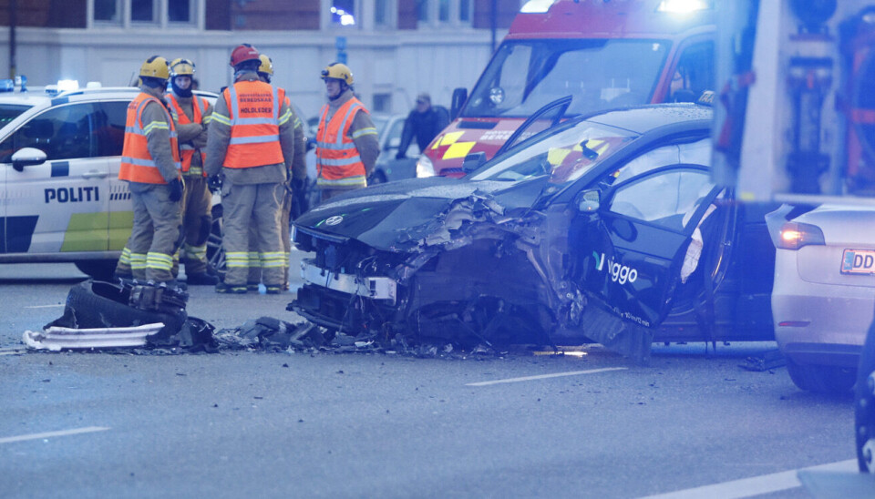 Der er en alvorlig tilskadekommen ved ulykken på Langebro i København.