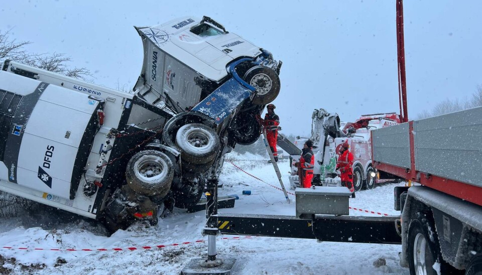 Snestormen giver kaos flere steder, og nu udvider DMI varslet.