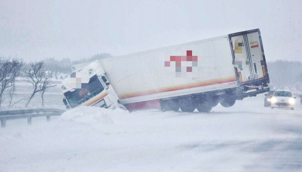 Især nordjyderne er hårdt ramt af snevejr og storm.