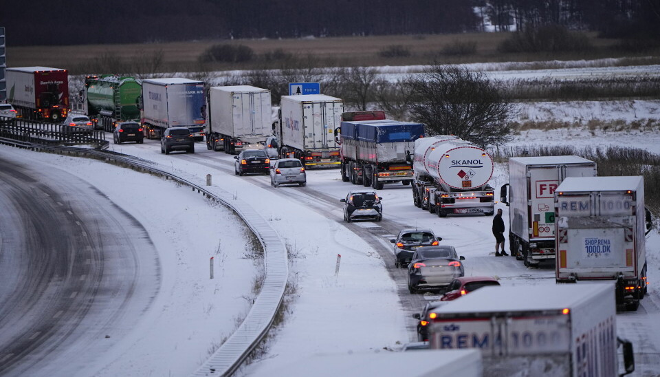 Over 600 strandede bilister fik udleveret mad på Motorvej E45