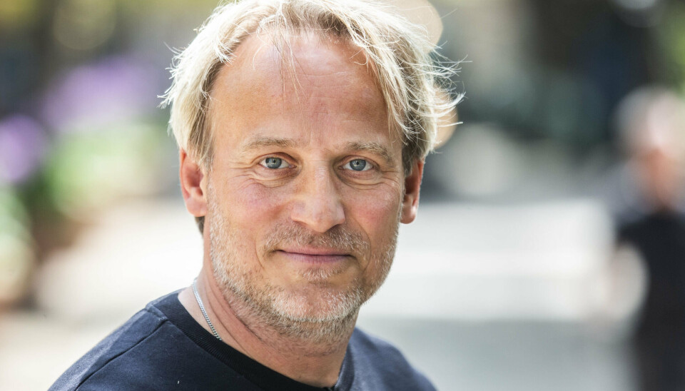 Rasmus Botoft er skuespiller, men er særligt kendt for at lave satire.