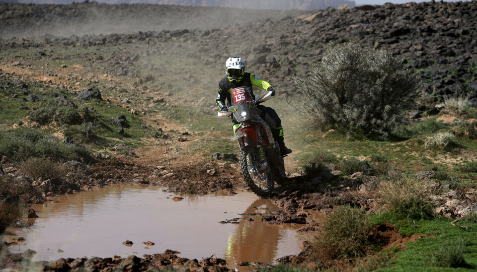 Carles Falcon gennemførte 1. etape af årets Dakar Rally, men på 2. etape gik det galt for spanieren.