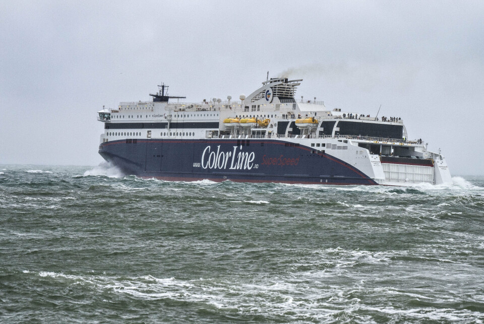 Her ses færgen Superspeed fra Color Line sejle i stormvejr. (Arkivfoto).