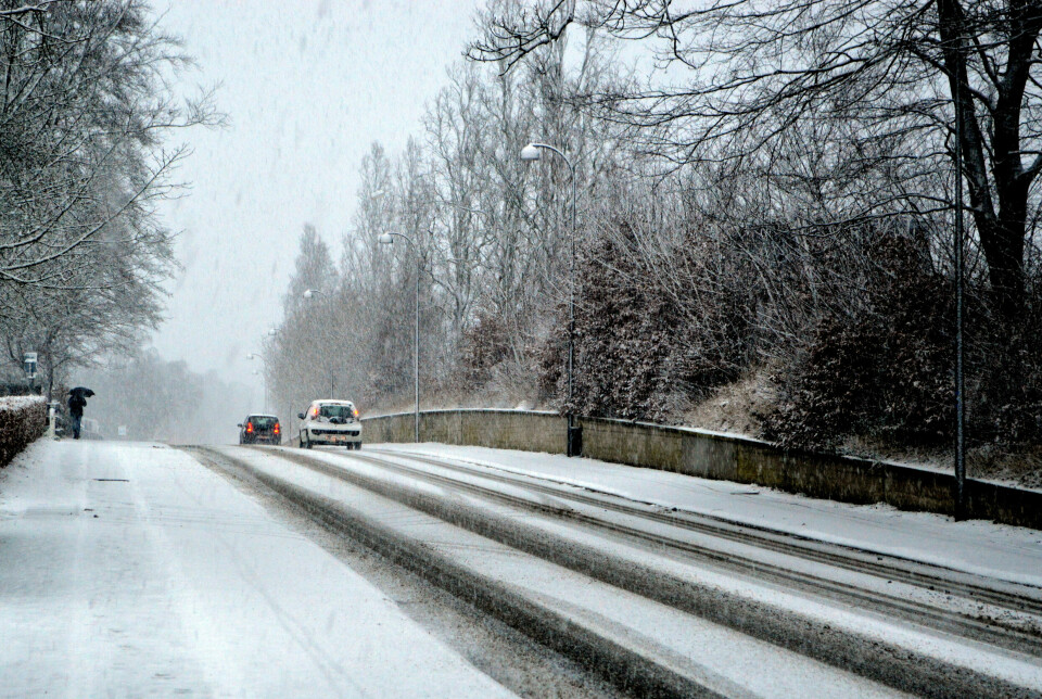 Danmark kan blive ramt af et kraftigt snevejr fredag, og derfor bør man være opmærksom som bilist. PR-foto.