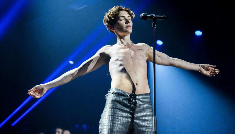 Freja Kirk på scenen under Awardshowet Echoprisen ved et TV 2-show i Østerbrohuset i København, torsdag den 8. februar 2024. Der uddeles i alt otte priser. (Foto: Martin Sylvest 2023)