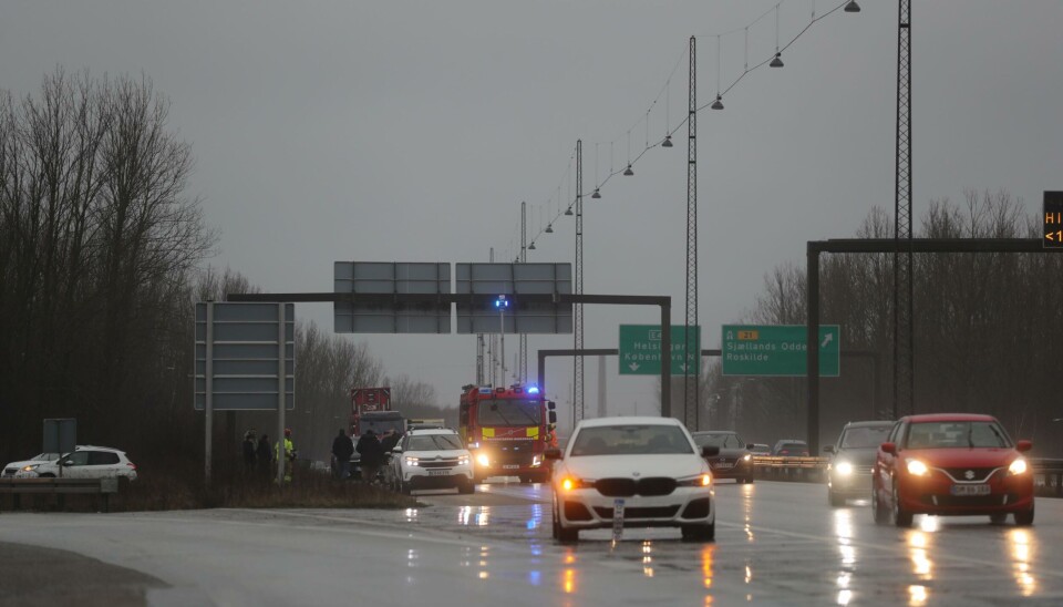 Der er flere spor spærret på E47 i forbindelse med uheldet.