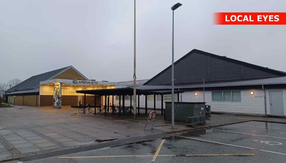 Manden var inde at svømme i Kongeåbadet, da han pludselig blev fundet livløs i vandet.