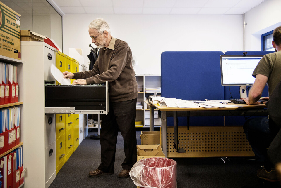 Hver anden over 50 år ville fortsætte på arbejdsmarkedet, hvis de kunne få en mere fleksibel kontrakt, viser en undersøgelse fra Det Nationale Forskningscenter for Arbejdsmiljø. (Arkivfoto af seniormedarbejder hos Vejdirektoratet).