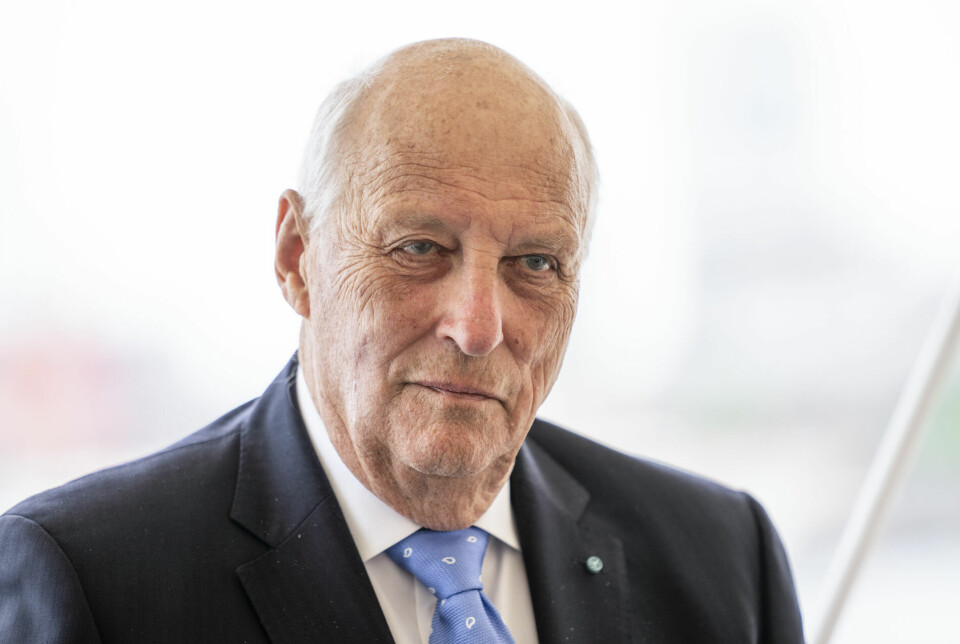Den syge konge skal nu på operationsbordet.