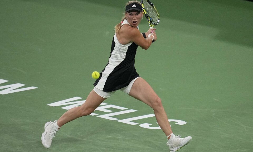 Caroline Wozniacki kørte sin tyske modstander over i andet sæt.