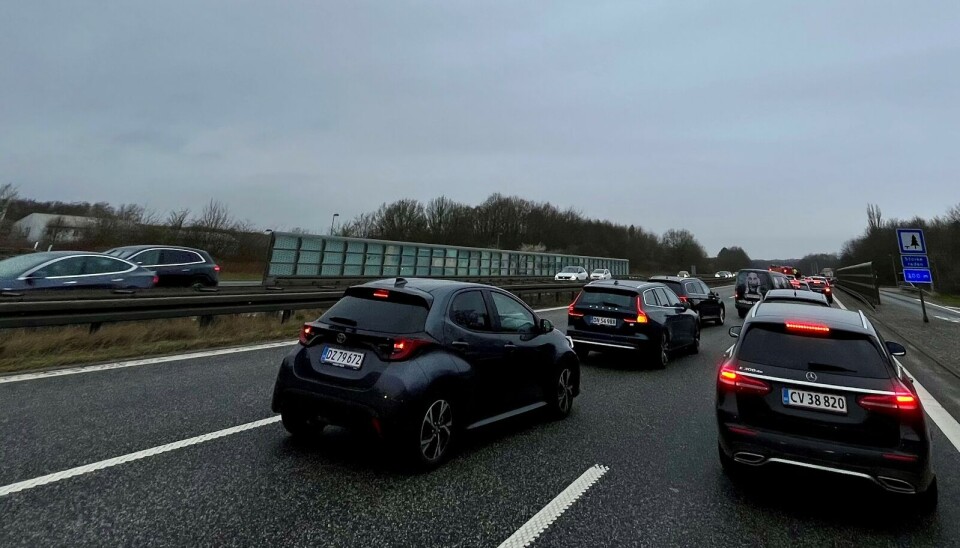 Nu er også Helsingørmotorvejen ramt af uheld og kø.