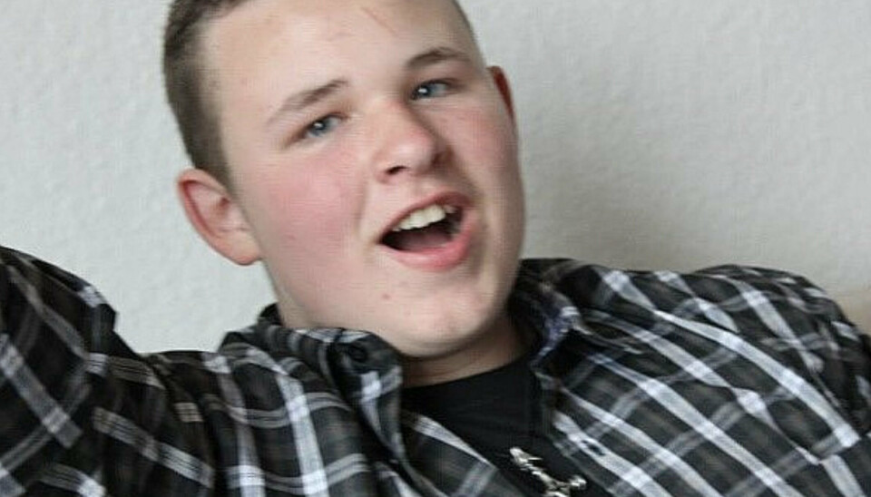 Lucas Grotkjær er tilsyneladende kommet i pengenød, efter at han er flyttet fra barnsdomshjemmet i Vejerslev nord for Silkeborg til København. Han forsøger at tjene nogle hurtige penge ved at arbejde i en hashbod på Christiania. Hun bliver skuddræbt den 26. oktober 2022.