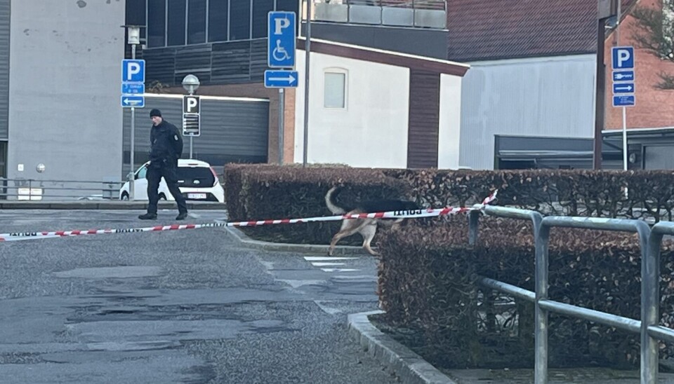 En 29-årig mand er blevet stukket med kniv søndag morgen i Herning.