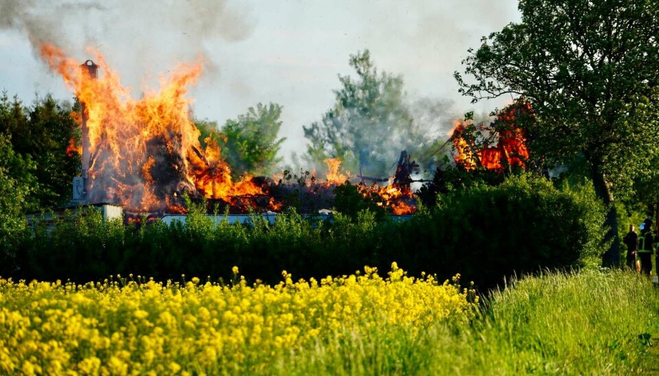 Der er ikke meget tilbage af det strågtægte hus på Broupvej i Næstved.