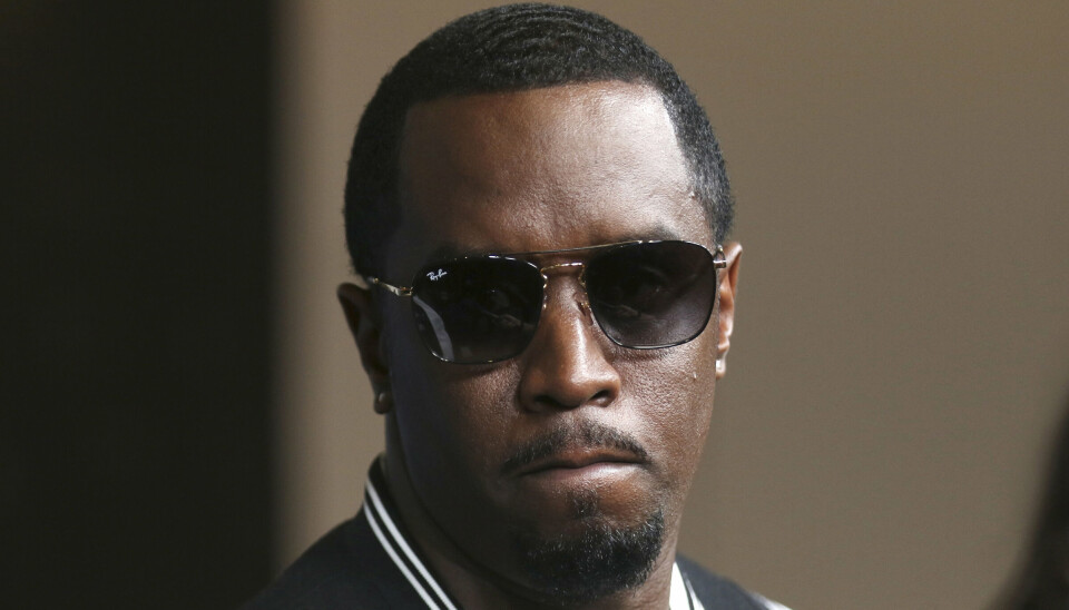 CNN bragte fredag overvågningsvideo af Sean 'Diddy' Combs, der overfalder sin ekskæreste i 2016.