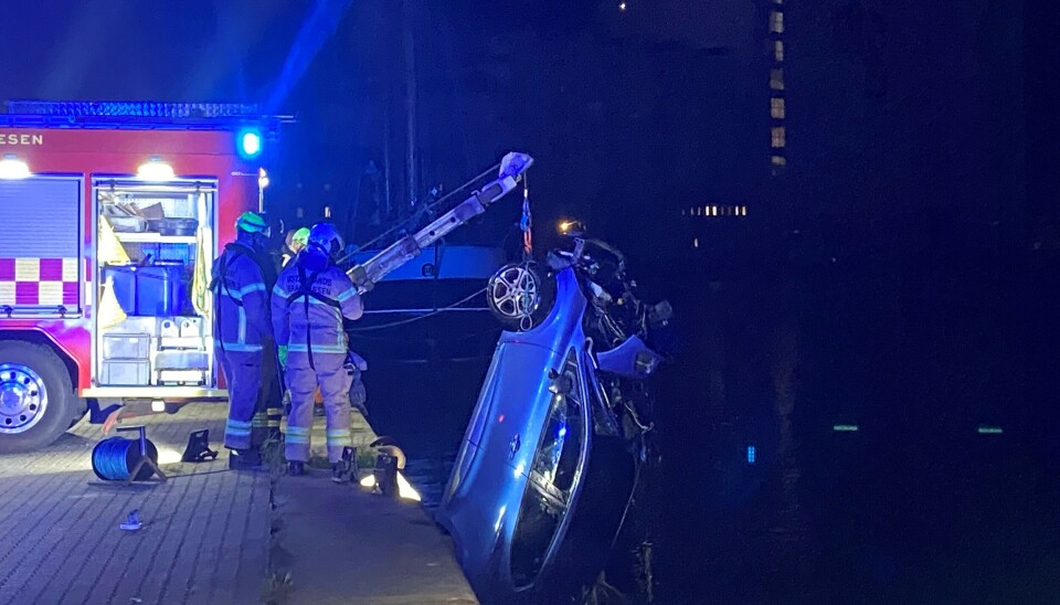 Redningsmandskab ankom hurtigt til stedet, men den 65-årige mand blev kort efter erklæret død af en læge.