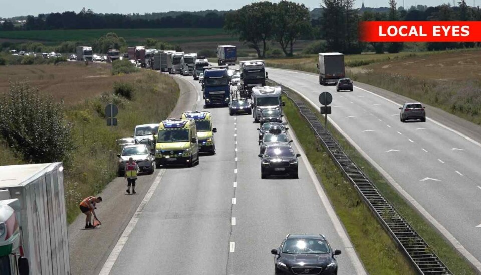 Motorvejen er ramt af to uheld.
