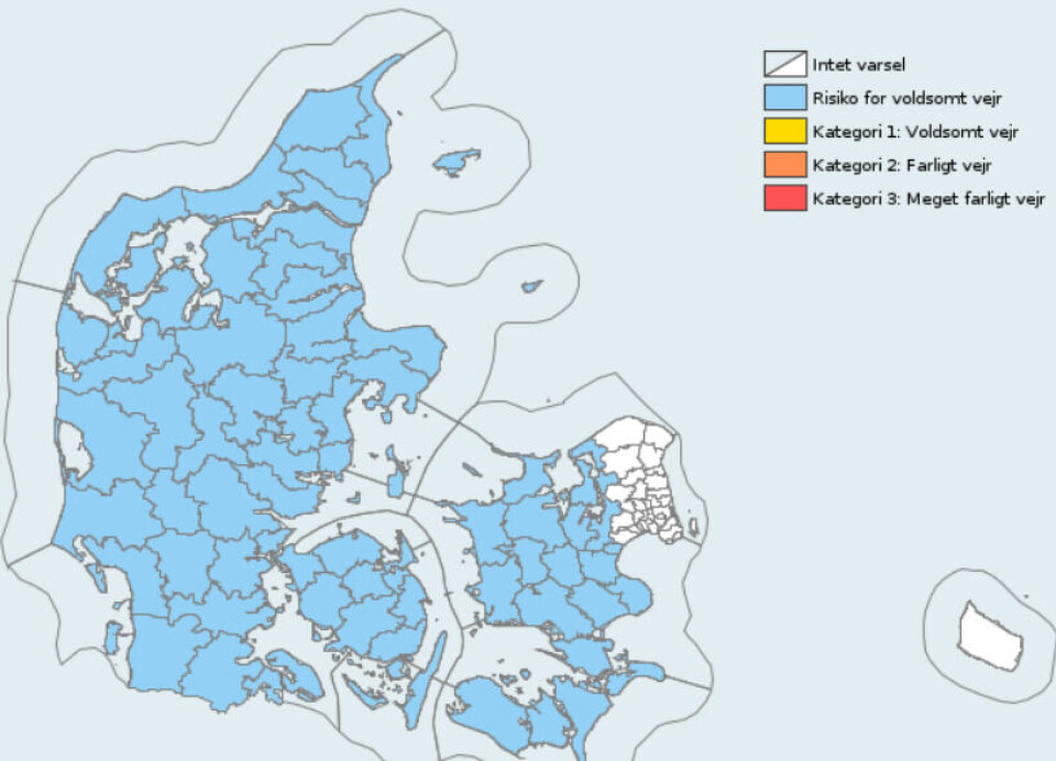 Der er udsigt til skybrud flere steder i landet.