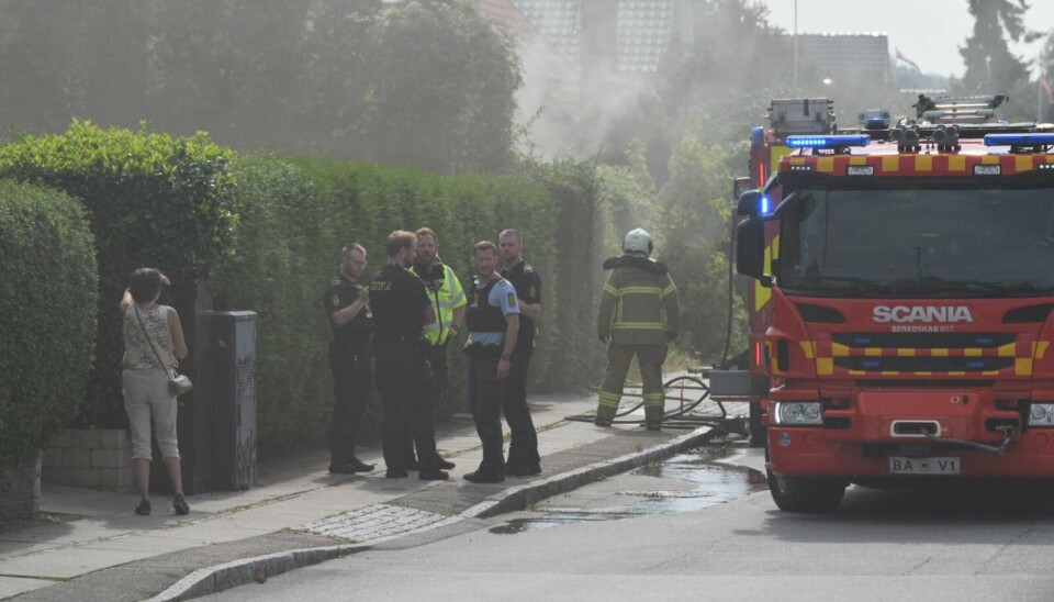 Der er torsdag udbrudt en voldsom brand i en villa på Bjerringbrovej i Rødovre.