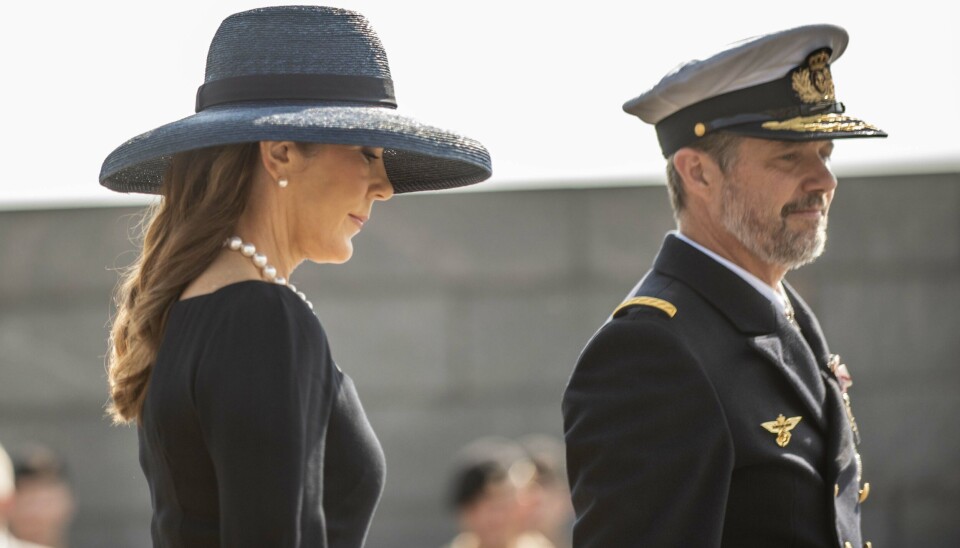 Dronning Mary og Kong Frederik til Flagdag.