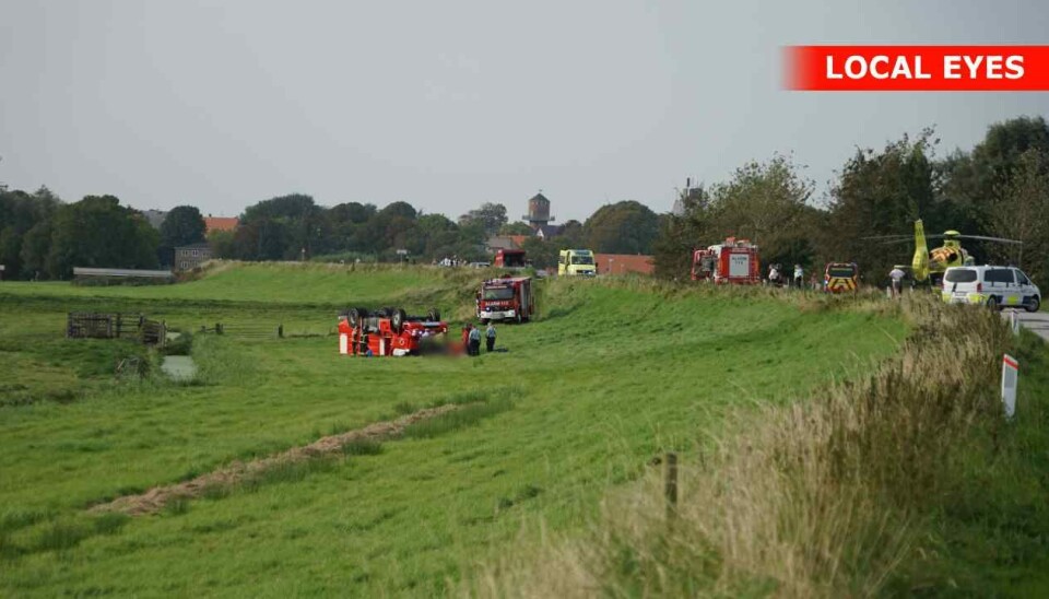 Den 64-årige brandmand døde af de skader, han fik, da han blev fastklemt under brandbilen.