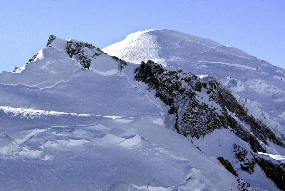 Mont Blanc er Vesteuropas højeste bjerg og ligger på grænsen mellem Frankrig og Italien. (Arkivfoto).