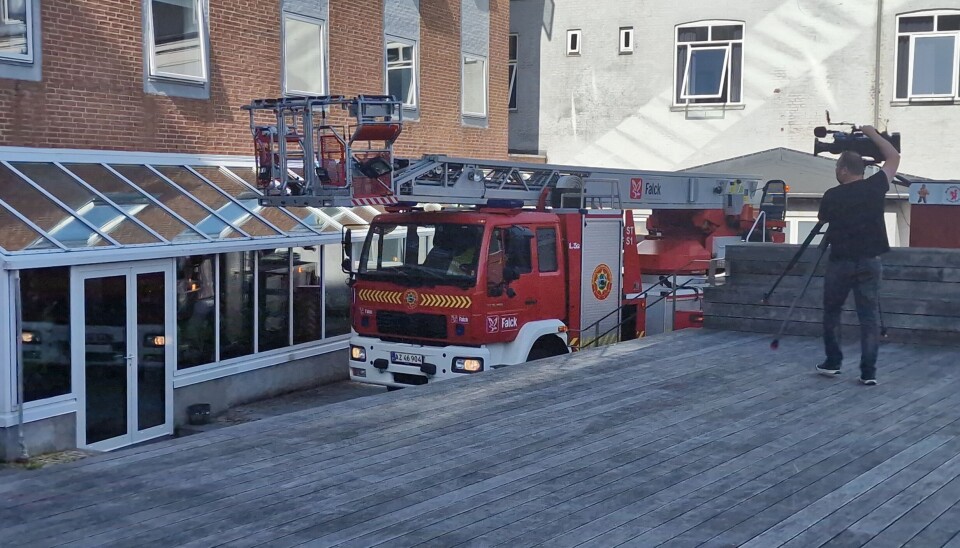 Brandvæsnet ved endnu ikke hvor det brænder på Grand Hotel i Struer.