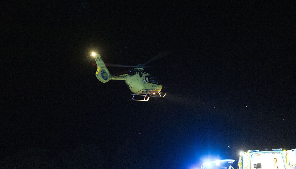 Drengen blev fløjet med lægehelikopter til hospitalet, men døde af sine skader.