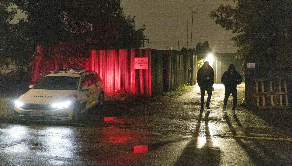 Københavns Politi undersøger et mistænkeligt dødsfald på en adresse ved Isfuglestien i Valby.