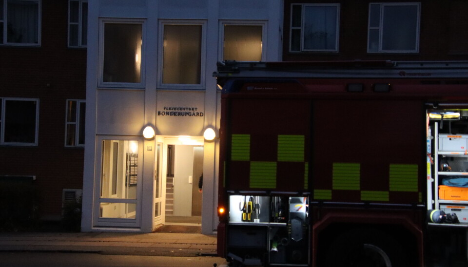 En mindre brand er blevet slukket på en plejehjem på Skibelundvej i Vanløse torsdag morgen. Branden opstod hos en beboer.