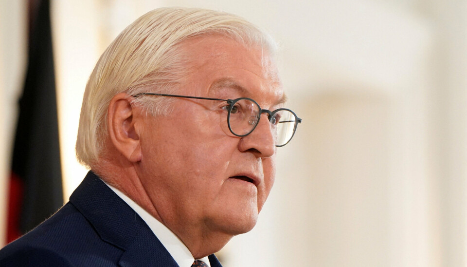 Tysklands forbundspræsident, Frank-Walter Steinmeier, modtager kong Frederik og dronning Mary på Schloss Bellevue i Berlin mandag formiddag.