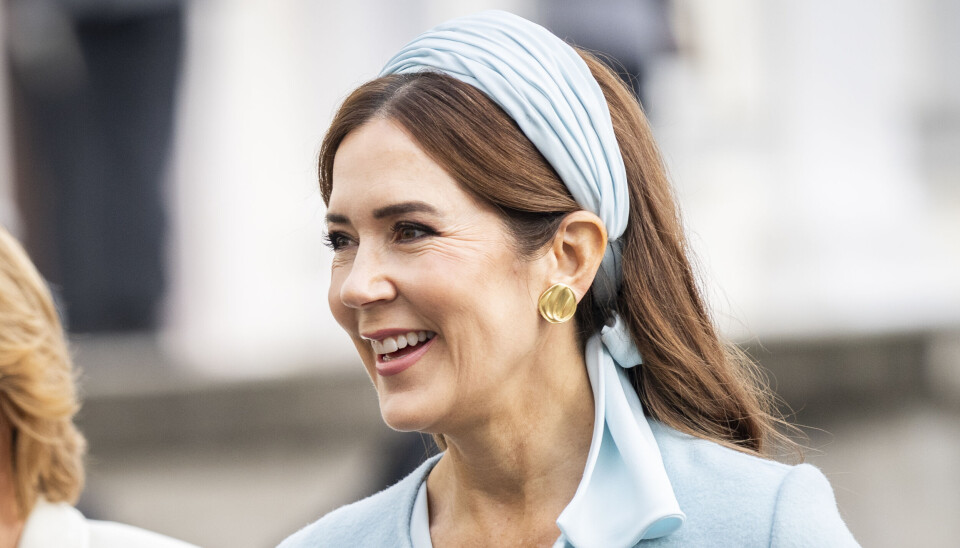Dronning Mary ved kongeparrets ankomst til Schloss Bellevue i Berlin.