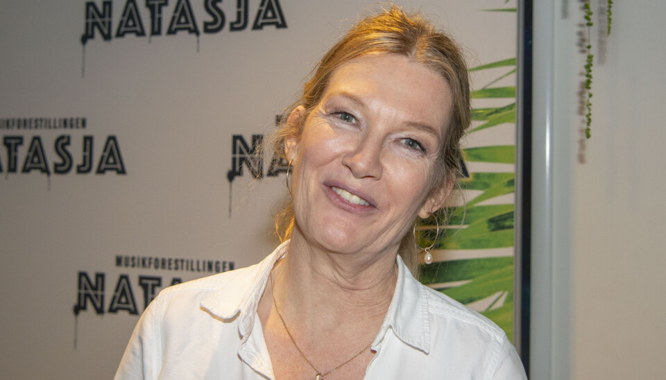 Anne-Grethe Bjarup Riis har givet sig den store opgave at få børnene ordentlig ud og lande under skilsmissen fra deres far.