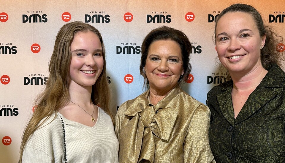 Anne-Mette Rasmussen med barnebarnet Martha Fogh Duelund (TV) og datteren af Maria Fogh Duelund