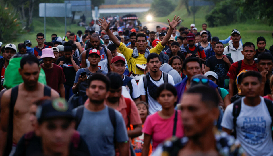 Migranter vandrer op gennem Mexico med kurs mod USA. Men hvor der oprindeligt var 3000 mennesker i karavanen, er mange vendt om, efter at Trump er blevet valgt som præsident i USA. Nu er der kun 1600 migranter i karavanen, siger en kilde i de mexicanske migrationsmyndigheder.