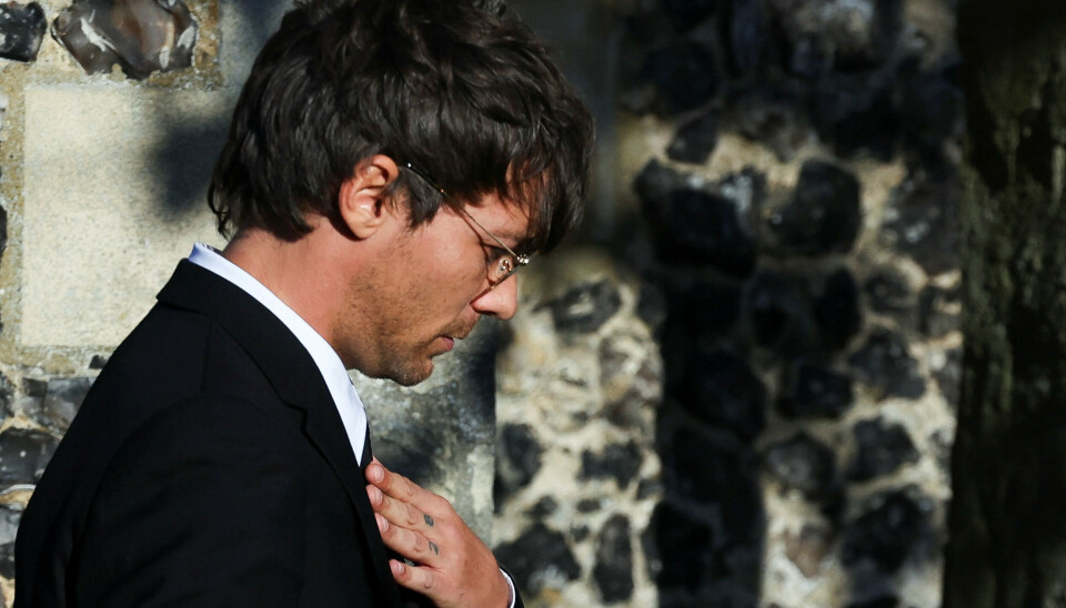 Tidligere One Direction-medlem Louis Tomlinson ankommer til Sankt Marys kirken i Amersham nordvest for London.
